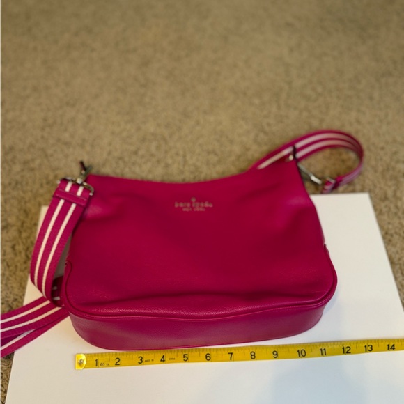Kate Spade Rosie Crossbody EUC Pebbled Leather Dark Raspberry - Picture 7 of 10